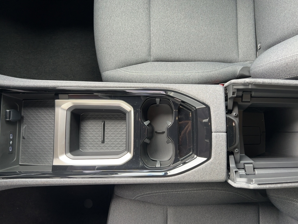 TECHNO Mild Hybrid 140 EDC Apple CarPlay